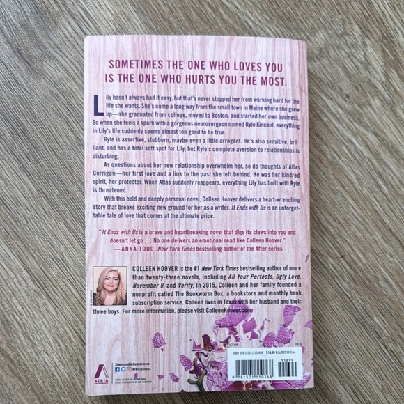 Colleen Hoover Book Set - It Ends With Us & It Starts With Us - Picture 4 of 8